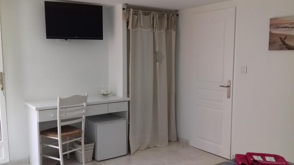 Chambres D'Hotes Le Mas Du Bijou Bleu Puget-sur Argens Εξωτερικό φωτογραφία