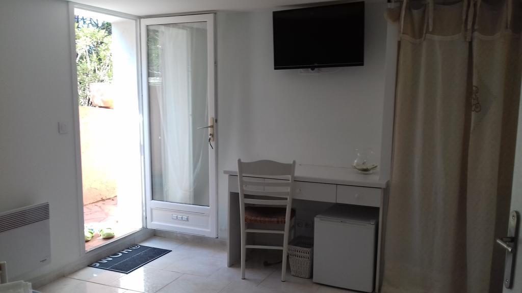 Chambres D'Hotes Le Mas Du Bijou Bleu Puget-sur Argens Εξωτερικό φωτογραφία